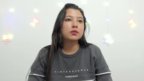 zammii69 online show from December 24, 2024, 12:44 am