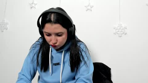 zammii69 online show from May 31, 2026, 1:40 pm