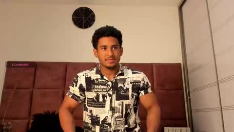 Snapshot of zane_lux chatting on February 26, 2025, 12:03 pm Zane Lux online show from February 26, 2025, 12:03 pm