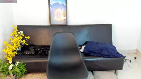 Zane Lux online show from April 10, 2026, 1:05 pm