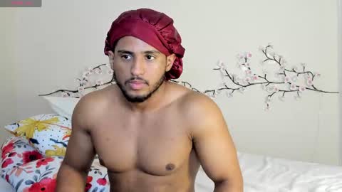 Snapshot of zane_lux chatting on July 14, 2026, 1:06 pm Zane Lux online show from July 14, 2026, 1:06 pm