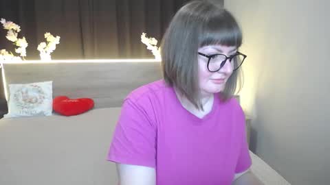 zannadreil online show from March 27, 2026, 7:46 pm