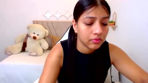 Snapshot of zara_cute18 chatting on July 18, 2026, 12:31 pm Zara online show from July 18, 2026, 12:31 pm