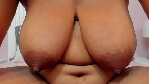 Snapshot of zara_lopez chatting on December 30, 2024, 7:32 pm zara lopez online show from December 30, 2024, 7:32 pm