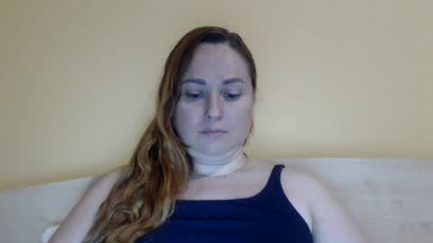 Snapshot of zara_red chatting on July 21, 2026, 9:22 am Kate. if im not here im here foxy red333 online show from July 21, 2026, 9:22 am