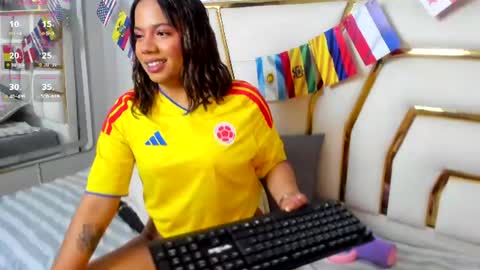 Snapshot of zarablazze_ chatting on June 27, 2026, 7:08 pm zarablazze_ online show from June 27, 2026, 7:08 pm