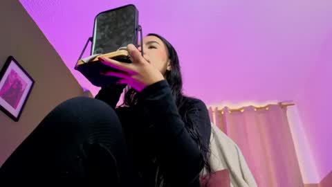 Zara . online show from April 17, 2026, 1:14 pm