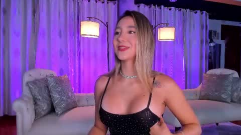 Snapshot of zarajener chatting on July 17, 2026, 12:28 am online show from July 17, 2026, 12:28 am