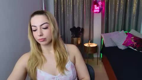 Snapshot of zarasplayground chatting on November 29, 2025, 10:18 am zarasplayground online show from November 29, 2025, 10:18 am