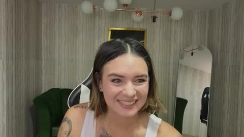 Snapshot of zarcasutra_t chatting on January 14, 2026, 12:33 pm Isabella online show from January 14, 2026, 12:33 pm