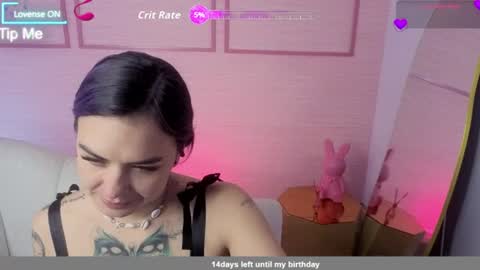 Isabella online show from July 14, 2026, 12:33 pm