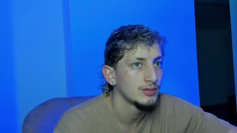 Zarcoo online show from April 7, 2026, 3:29 am