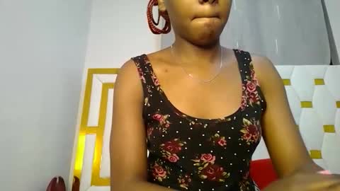 Snapshot of zariah011 chatting on May 11, 2026, 9:45 pm zariah online show from May 11, 2026, 9:45 pm