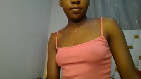 Snapshot of zariah011 chatting on May 18, 2026, 9:31 pm zariah online show from May 18, 2026, 9:31 pm