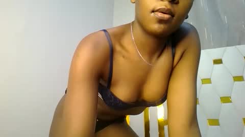 Snapshot of zariah011 chatting on May 20, 2026, 9:54 pm zariah online show from May 20, 2026, 9:54 pm