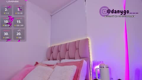 Zariana online show from September 24, 2025, 10:13 pm