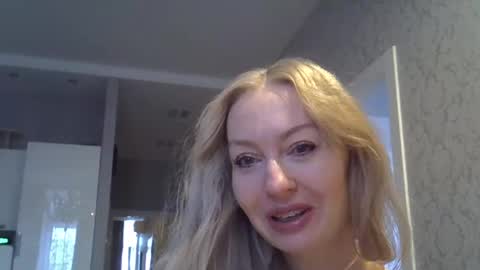 Zarina Swift online show from December 9, 2024, 4:45 am