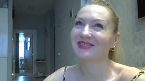 Zarina Swift online show from January 18, 2025, 4:26 am