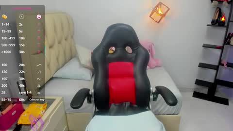 Snapshot of zarith_prada chatting on November 15, 2025, 12:23 pm zarith_prada online show from November 15, 2025, 12:23 pm