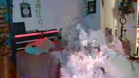 zawmbiemoonz online show from April 9, 2026, 5:40 am