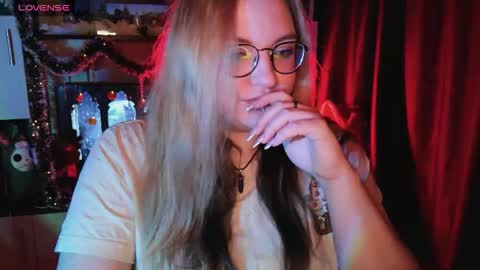 Snapshot of zayarush chatting on December 15, 2025, 1:59 pm zayarush online show from December 15, 2025, 1:59 pm