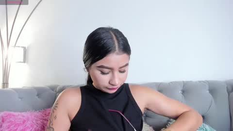  Zayda  online show from January 4, 2025, 7:02 pm