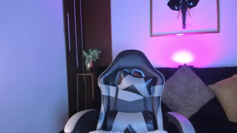  Zayda  online show from September 23, 2025, 11:24 am