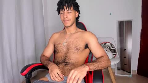 Snapshot of zayn_moreno chatting on February 6, 2026, 9:51 pm zayn 3 online show from February 6, 2026, 9:51 pm