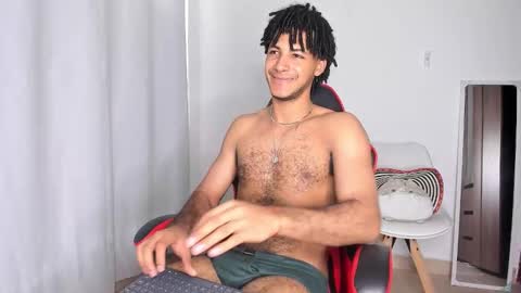 Snapshot of zayn_moreno chatting on February 23, 2026, 9:34 pm zayn 3 online show from February 23, 2026, 9:34 pm