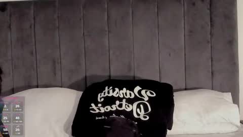 Hii im Zay.                 I save money for education. PVT Open. online show from November 28, 2025, 5:54 am