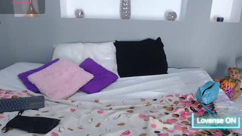 Karolyne online show from January 8, 2026, 8:22 pm