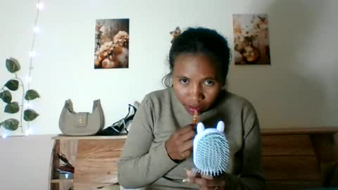 Snapshot of zedidia chatting on June 30, 2026, 7:15 pm zedidia online show from June 30, 2026, 7:15 pm