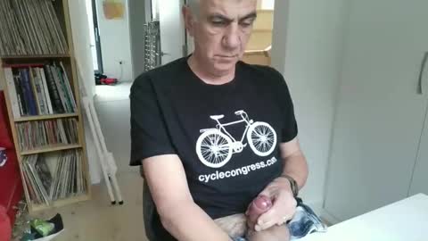 Snapshot of zeep16 chatting on December 5, 2025, 11:08 am zeep16 online show from December 5, 2025, 11:08 am