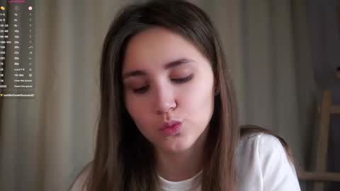 Emilia online show from November 8, 2025, 1:17 am