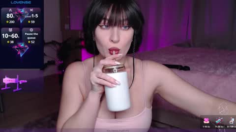 Snapshot of zemeee chatting on February 16, 2025, 7:05 pm Clary online show from February 16, 2025, 7:05 pm