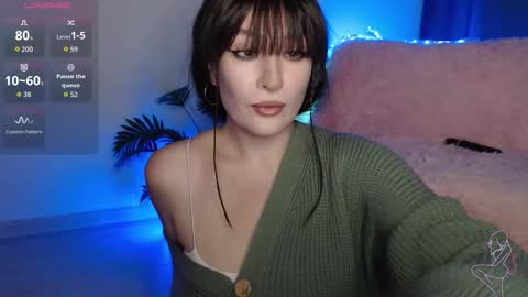 Snapshot of zemeee chatting on October 29, 2025, 7:15 pm Clary online show from October 29, 2025, 7:15 pm