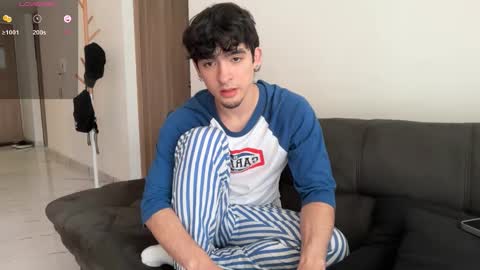 Snapshot of zenn_rush chatting on September 25, 2025, 12:53 pm Zenn online show from September 25, 2025, 12:53 pm