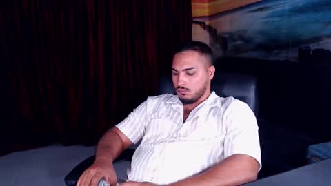 zenobaro online show from September 20, 2025, 8:10 pm