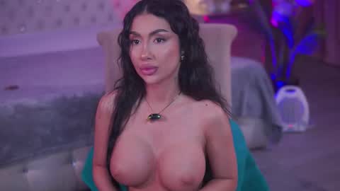 Snapshot of zenydaxbelle chatting on January 5, 2026, 5:27 pm Zenyda online show from January 5, 2026, 5:27 pm