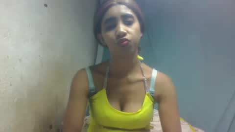 zeolineess online show from October 21, 2025, 2:07 pm