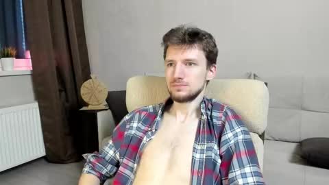 Andrew online show from November 18, 2025, 6:40 am