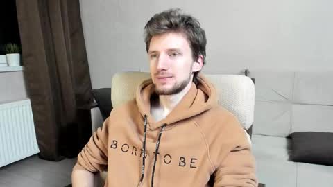 Snapshot of zepanl chatting on December 5, 2025, 8:49 pm Andrew online show from December 5, 2025, 8:49 pm