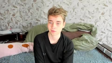 Ethan online show from May 18, 2026, 4:07 am