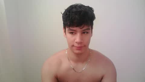 zeus_183 online show from January 7, 2026, 2:19 pm