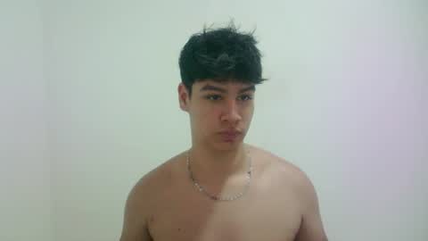 Snapshot of zeus_183 chatting on June 20, 2026, 2:14 am zeus_183 online show from June 20, 2026, 2:14 am