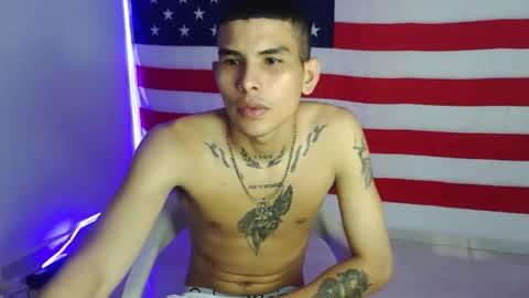 zeus_king19 online show from November 13, 2025, 11:03 pm