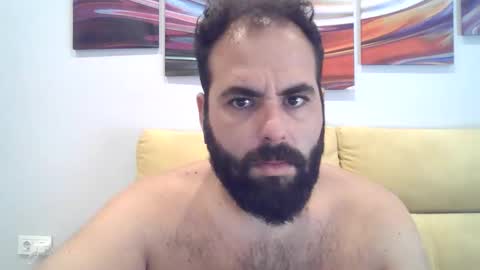 Snapshot of zeusateneo chatting on October 5, 2025, 10:46 am Zeus online show from October 5, 2025, 10:46 am