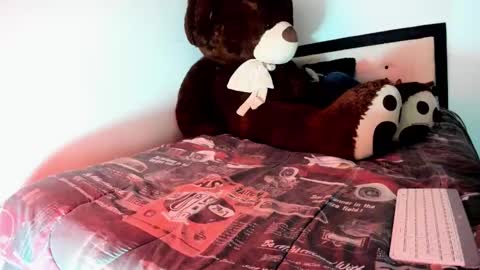 Snapshot of zeusjeff chatting on November 24, 2025, 11:26 pm zeus online show from November 24, 2025, 11:26 pm