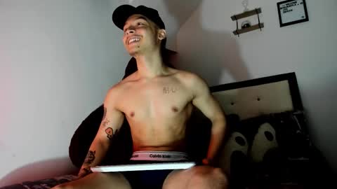 Snapshot of zeusjeff chatting on November 27, 2025, 6:21 pm zeus online show from November 27, 2025, 6:21 pm