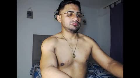 zeussexyhot online show from May 20, 2026, 5:46 am